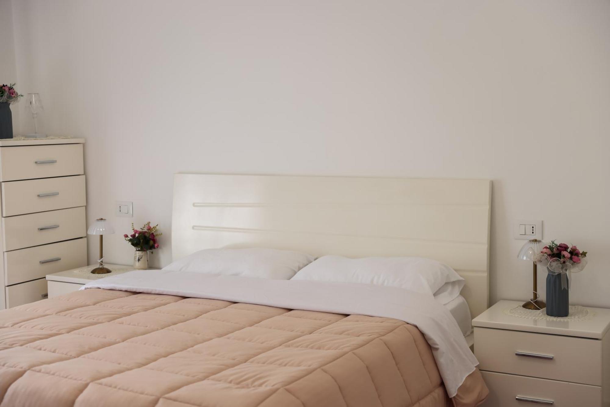 Family Apartment Тирана Екстер'єр фото