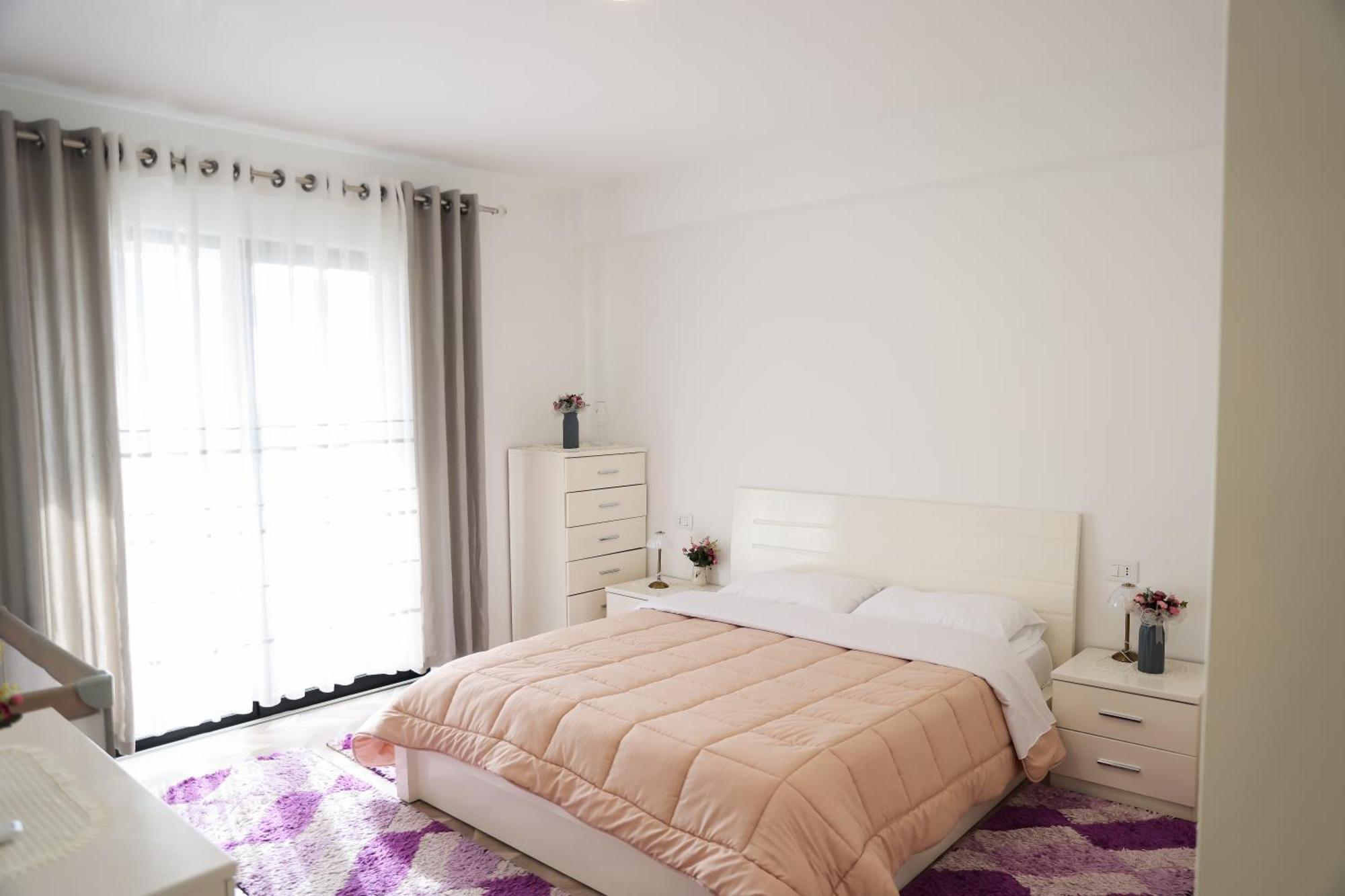 Family Apartment Тирана Екстер'єр фото