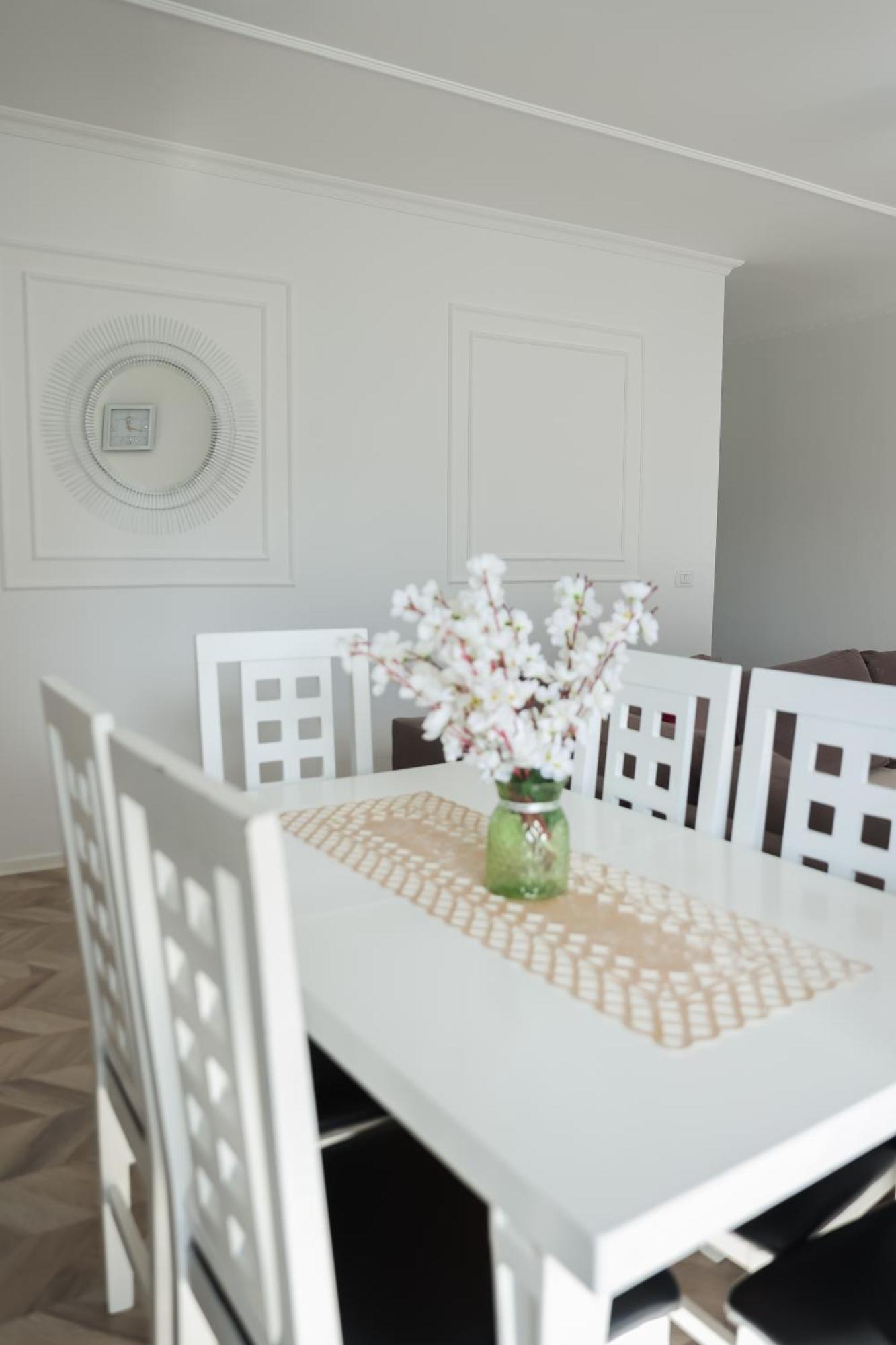 Family Apartment Тирана Екстер'єр фото